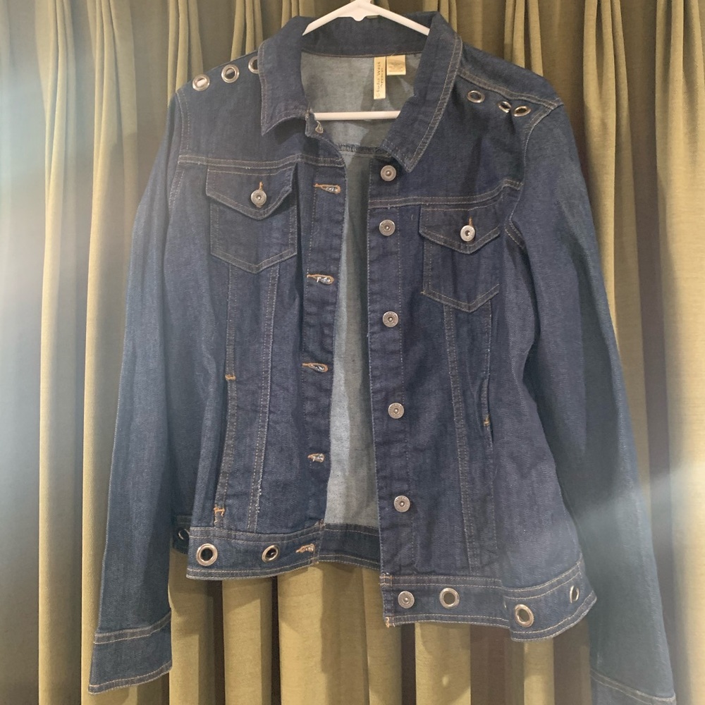 Women’s jean jacket